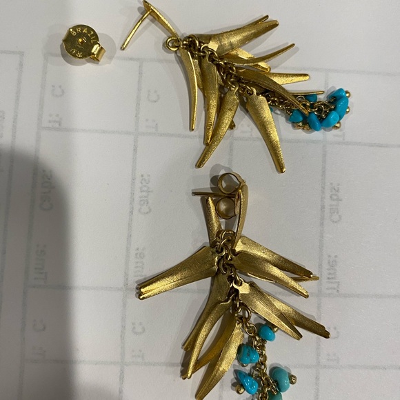 Earring - Picture 3 of 3